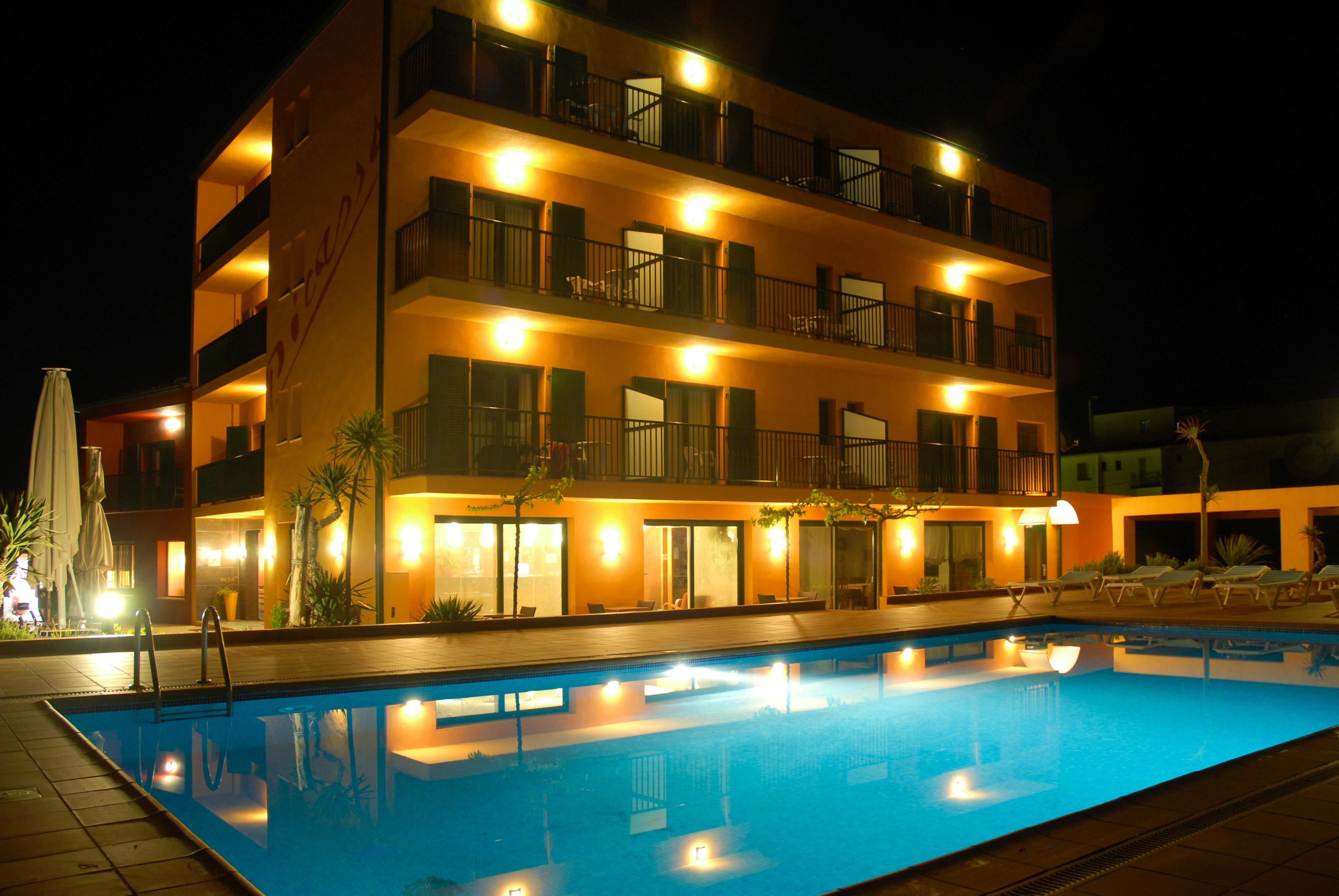 Hotel Picasso Torroella de Montgrí Exterior foto
